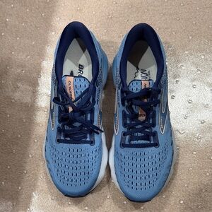 Women’s Brooks Glycerin 20 in size 8.5